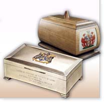 silver & timber presentation caskets image